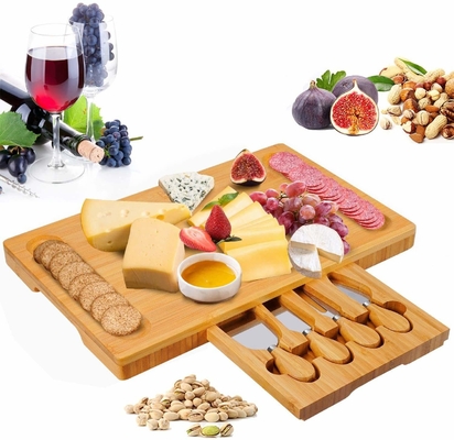 Charcuterieのワイン肉のための大きい優れたタケCheeseboard